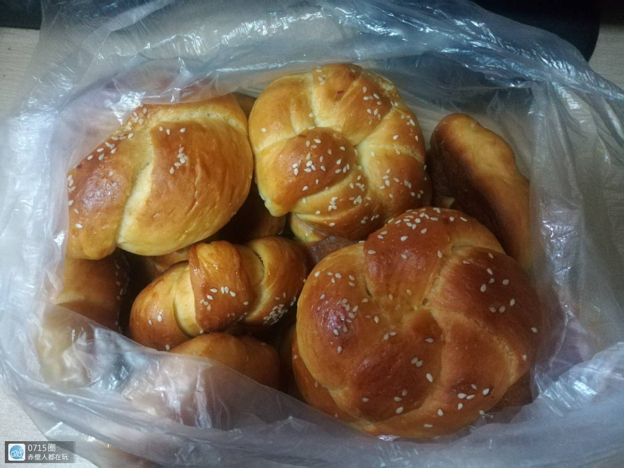 第一次吃到新疆塔城手工面包哦!泡牛奶一起很不错!